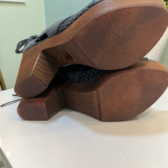 Free People Revolver clog in deep teal - Picture 4 of 6